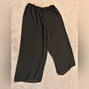 Women’s Black Flowy Pants